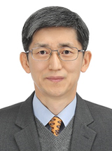 홍성혁 교수